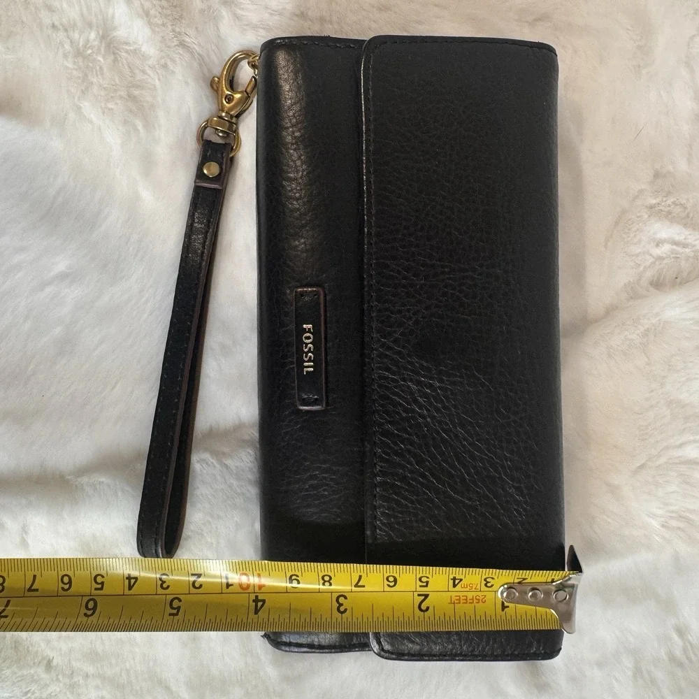 Fossil Black Pebbled Leather long Trifold Wallet For Women With Gold Hardware